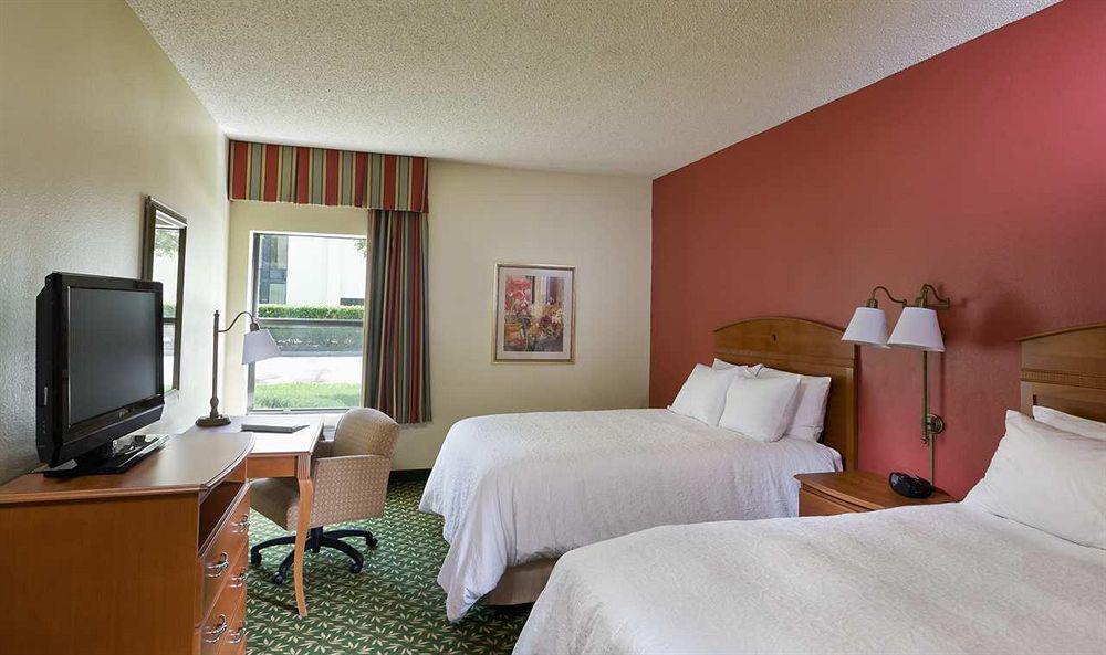 Hampton Inn Houston Stafford Δωμάτιο φωτογραφία